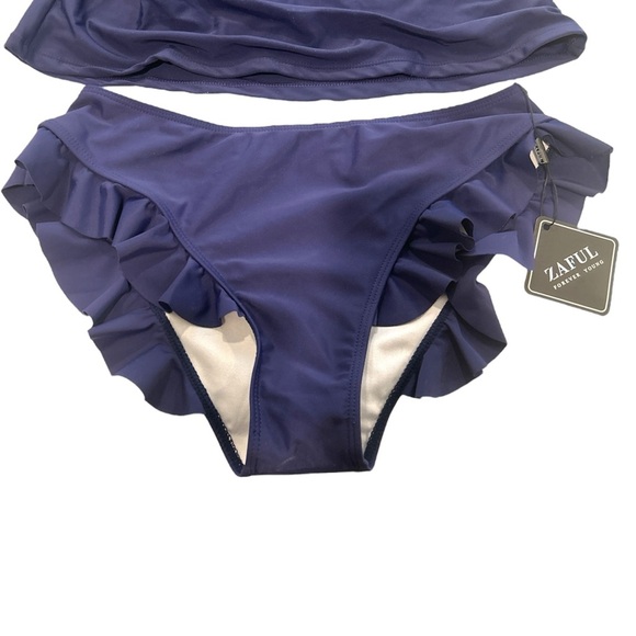 🏷️ Navy Halter Tankini Navy Ruffled bottom Size M - Picture 3 of 3